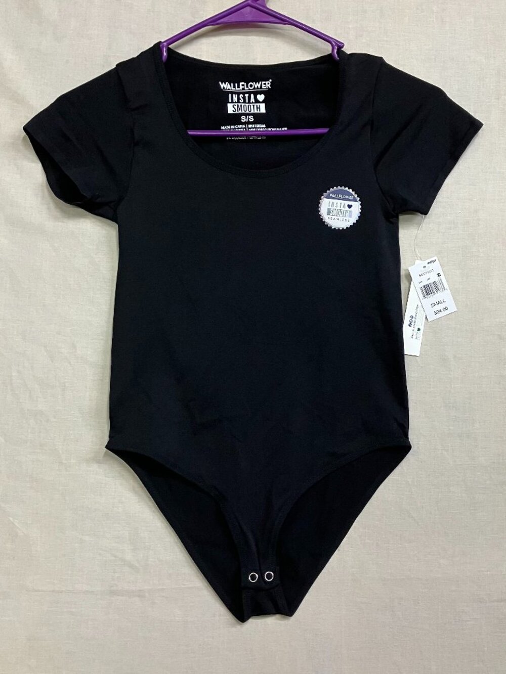 Wallflower INSTA Bodysuit Women's Size Small Black Seamless Stretch Short Sleeve